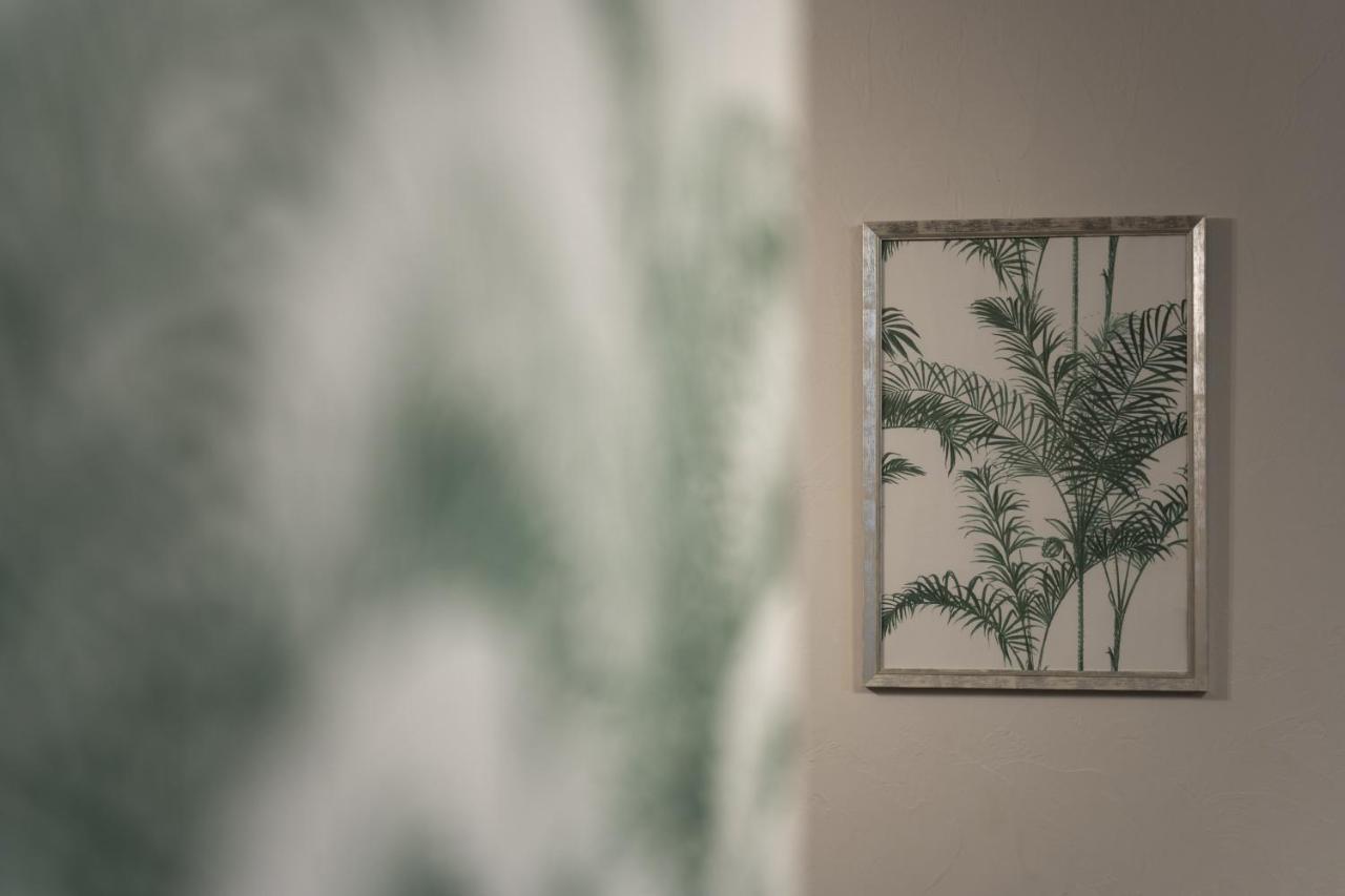 Ocean Front Maezato Apartment *