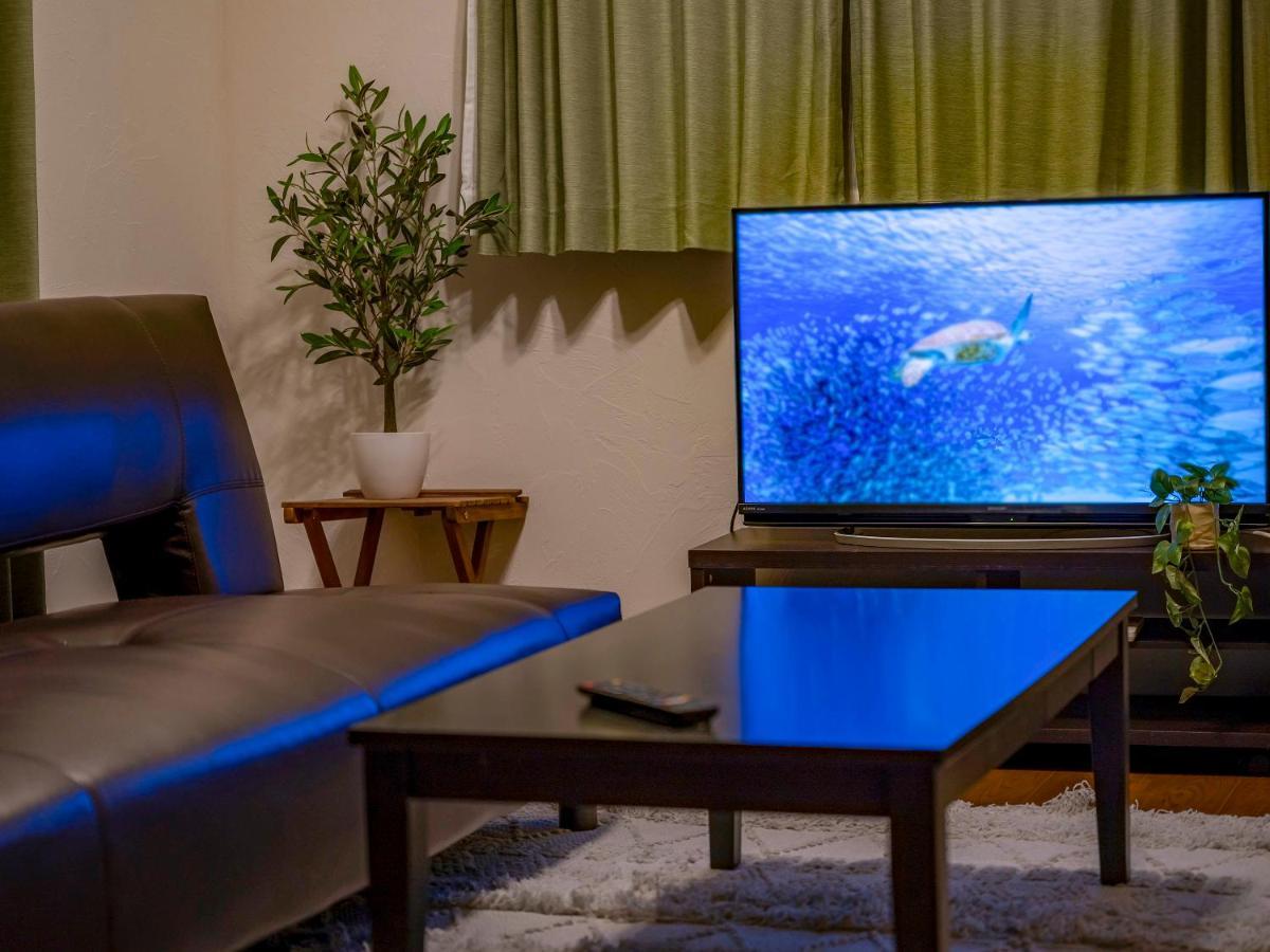 Ocean Front Maezato Apartment